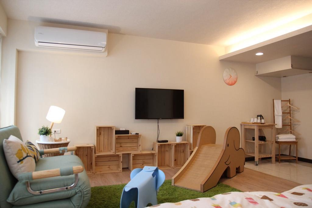 Hotel Ho.Me-Easyhouse Tainan Zewnętrze zdjęcie